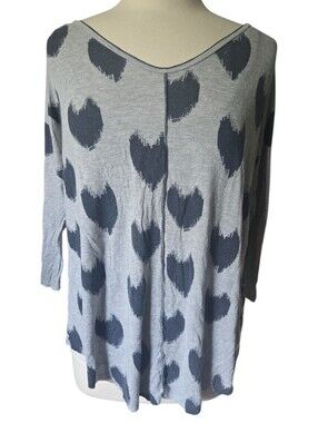 Edista Grey & Blue Heart Print V-Neck Blouse - 1X